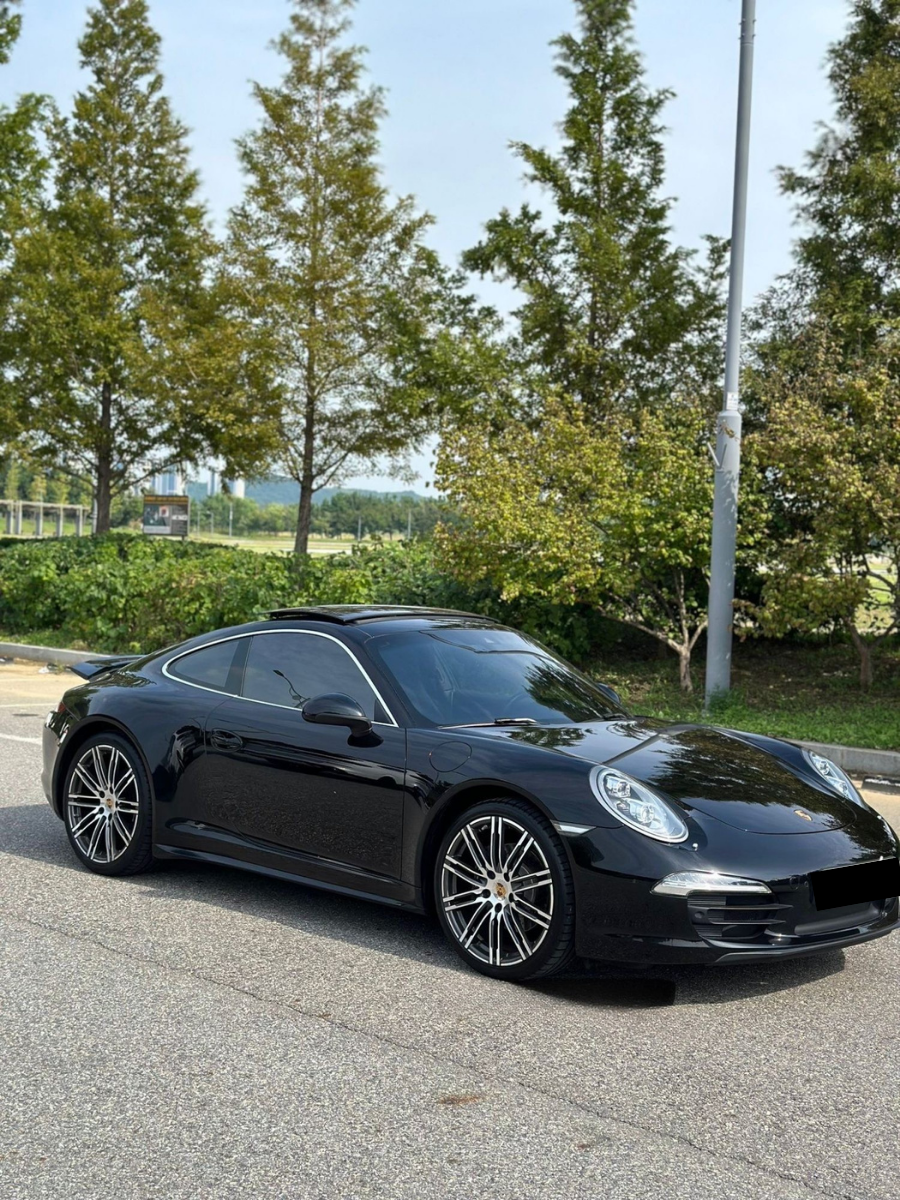 Porsche 911 Carrera