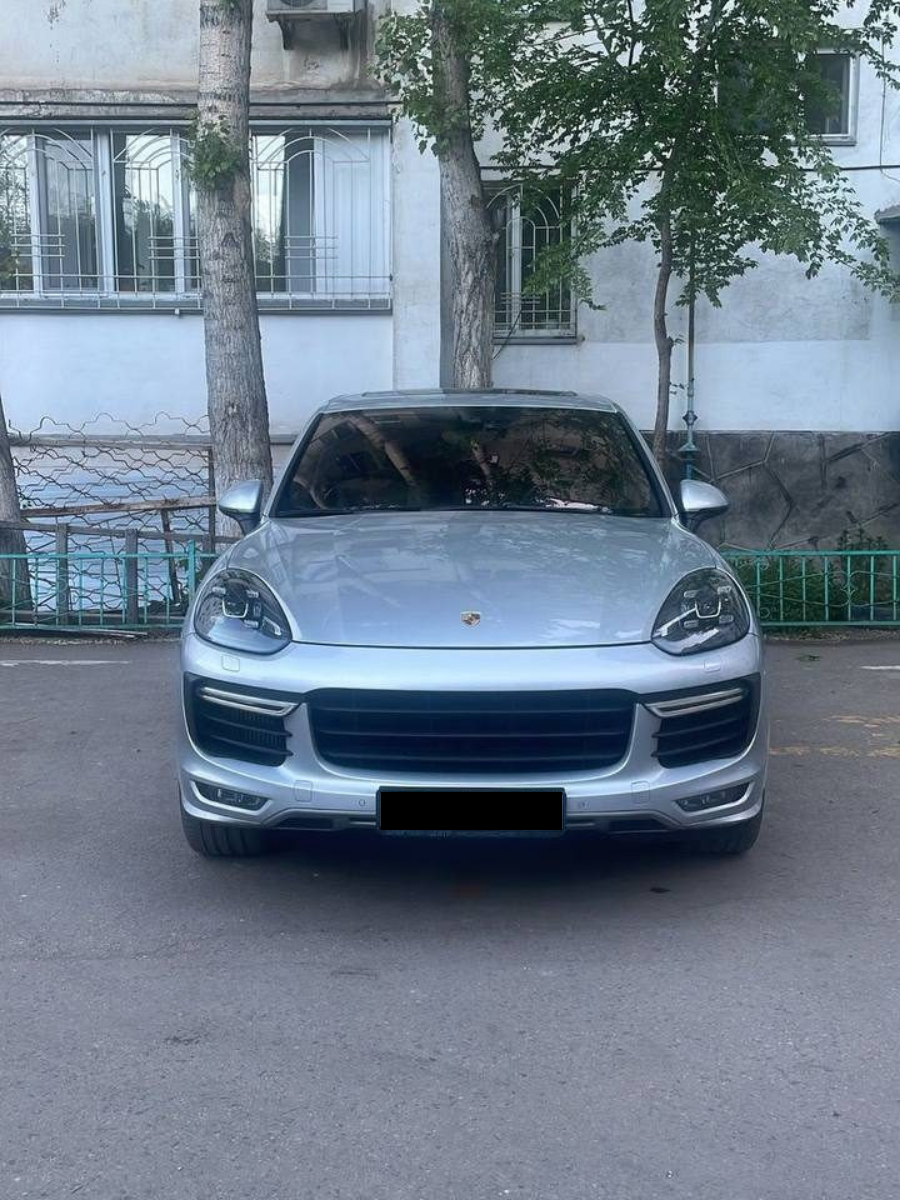 Porsche Cayenne GTS